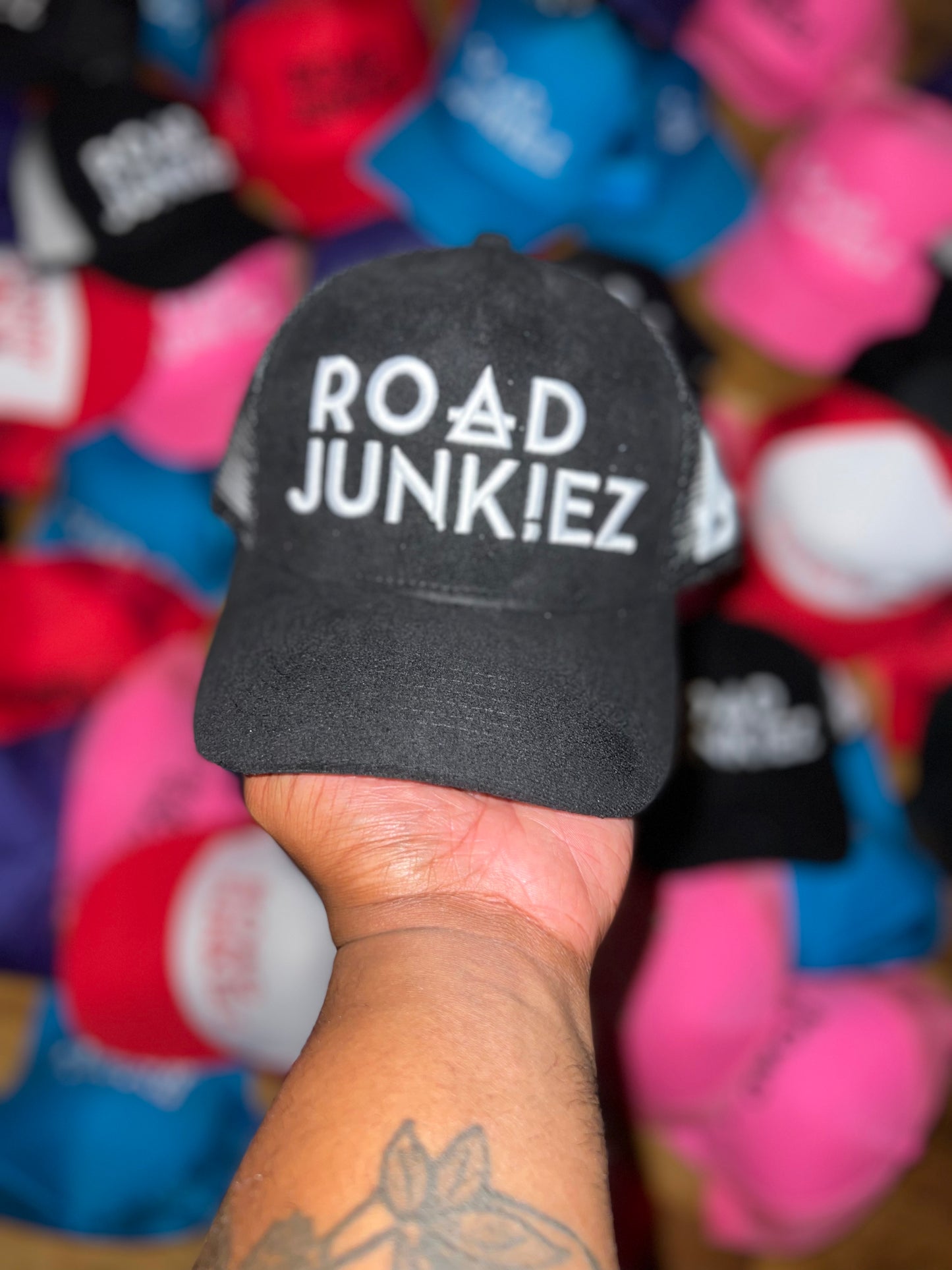 Signature Trucker Hat Black