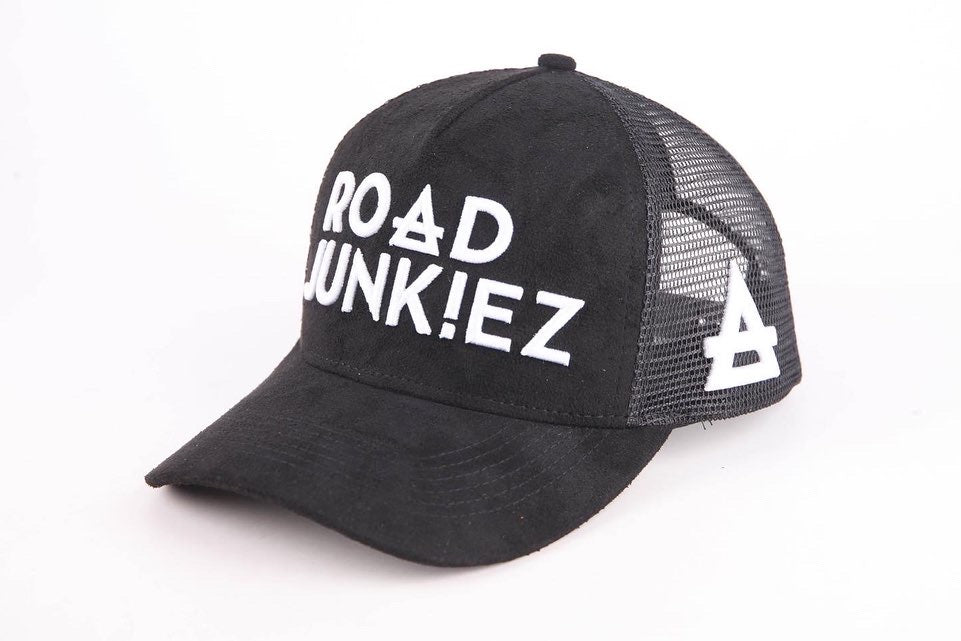 Signature Trucker Hat Black
